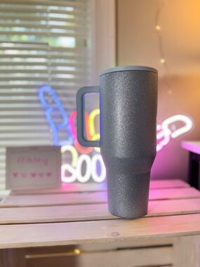 Hydrojug 40oz ICE Traveler NIB Limited Edition Birthday Collection FLAWLESS